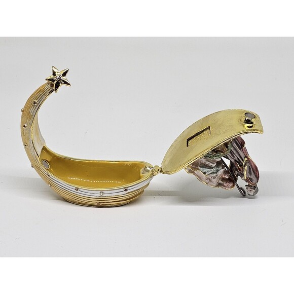 Nativity Scene Enameled Pewter Trinket Box with Rhinestones - Picture 5 of 10